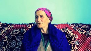 Крымско татарская бабушка, поет песни  Акапелла