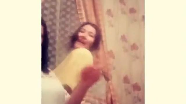 Прикольные девушки веселятся смотреть онлайн