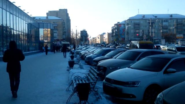 Курган К. Маркса д. 76/1 у входа смотреть онлайн