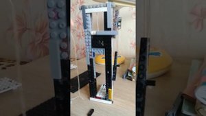 гильотина из лего 4