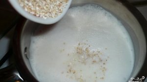 Ячневая каша на молоке