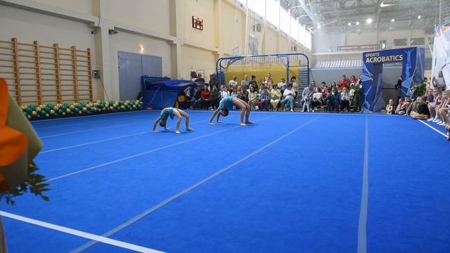 Акробатика 3-й юношеский разряд Женская пара. 3.12.22 смотреть онлайн