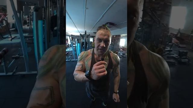 Ошибки в качалке  #anti_trainer #тренеронлайн #тренировки #качалка #фитнеспитание #illidan