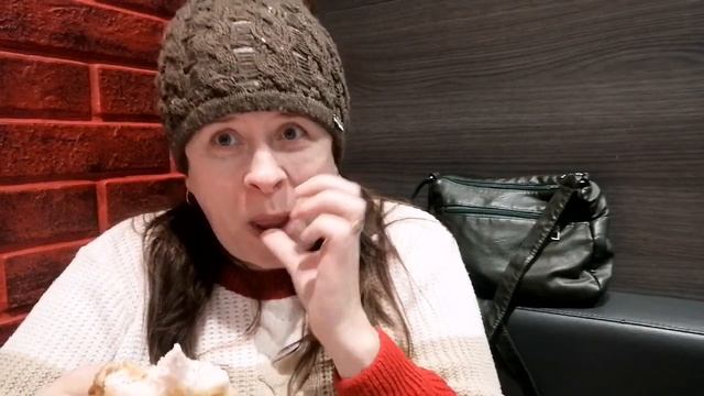 МУКБАНГ KFC✴️Сидим в КАФЕ/НАЖРАЛАСЬ как не КОГДА?. #емнакамеру #любашиныбудни смотреть онлайн