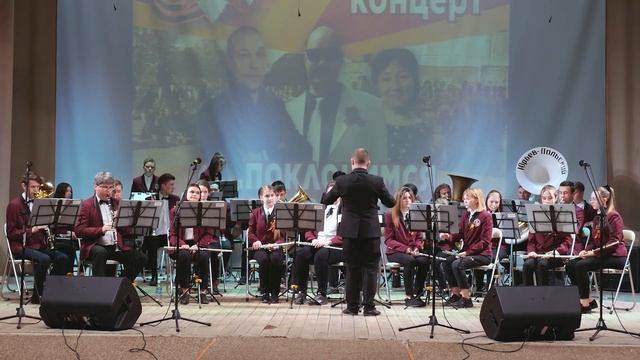 ПРАЗДНИЧНЫЙ КОНЦЕРТ «ПОКЛОНИМСЯ ВЕЛИКИМ ТЕМ ГОДАМ» смотреть онлайн