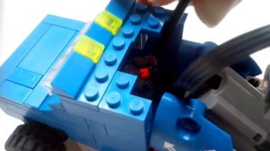 Лего техник самоделка Грузовик с мотором, коробкой передач и рулевой системой