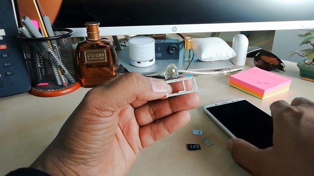 How to use two sim cards and memory card on Huawei Mate 10 Lite