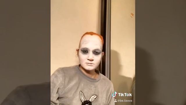 Несложный грим на Хэллоуин. Пеннивайз из Оно смотреть онлайн