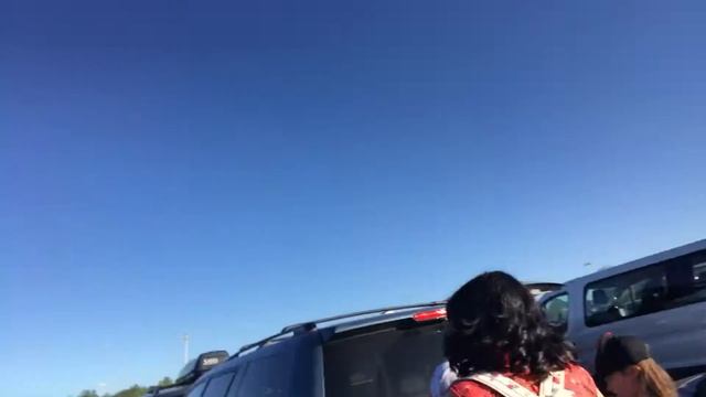 Приехали в Орландо, самый большой Диснейленд! смотреть онлайн