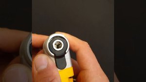 Небольшой обзор угловой насадки DEWALT DT71517T-QZ