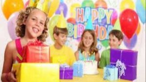 какой подарок подарить мальчику на 3 года