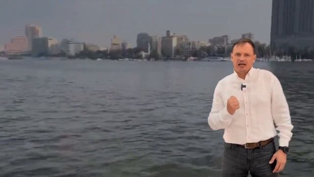 Вызывайте санитаров / Стремоусов смотреть онлайн