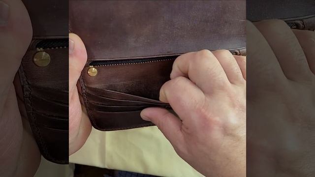 Байкерский кошелек со змеиной кожей смотреть онлайн