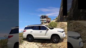 Fortuner Pulling Truck || Grand Theft Auto V || The War Gamer