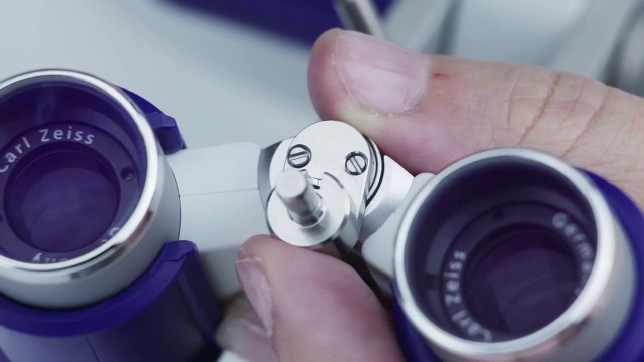 Carl zeiss бинокуляры. Осветитель carl zeiss. 5/135 carl zeiss jena ddr. • микроскоп операционный kinevo 900. Sony 50mm f/1.
