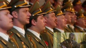 Вдоль квартала... Исп В. Крылов.