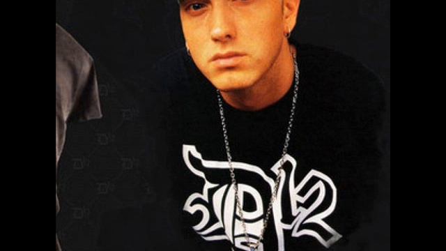 D12 - Hit Em Up смотреть онлайн