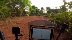 My motorcycle and I get an absolute beating in the highlands of GUINEA  S7E38