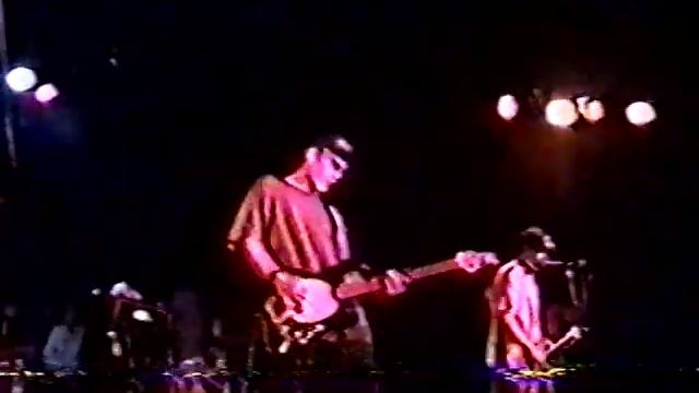 Blink-182 - Live San Diego 1995 смотреть онлайн