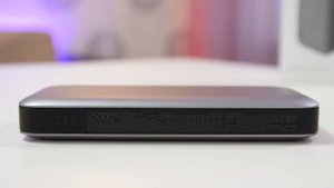 ИМПЕРАТОР СРЕДИ Power Bank. 210 Вт выходной мощности. ZMI QB826G (25 А·ч) / Арстайл /