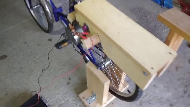 Фрикционный привод на велосипед из говна и палок смотреть онлайн