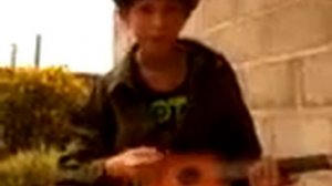 В окне автобуса поплыл....