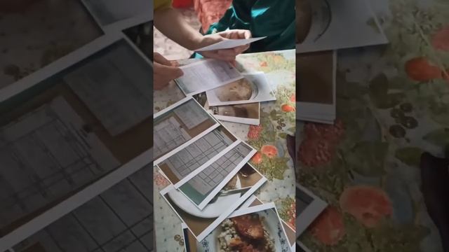 Все время дают сухой хлеб и только в воскресенье - сливочное масло смотреть онлайн