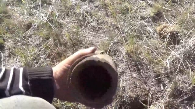 Толкаю последнее сено, нашёл железку. смотреть онлайн