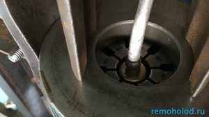 Suzuki SX4, трубка кондиционера, ремонт. Сузуки СХ 4, ремонт кондиционера
