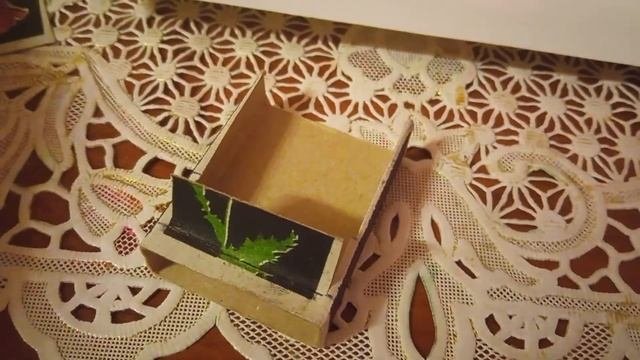 Как сделать машинку из спичечных коробков?