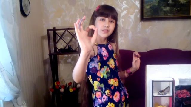 Испанский на столе №27 Особенности употребления 3-х глаголов "esta" "es" и"hay" смотреть онлайн