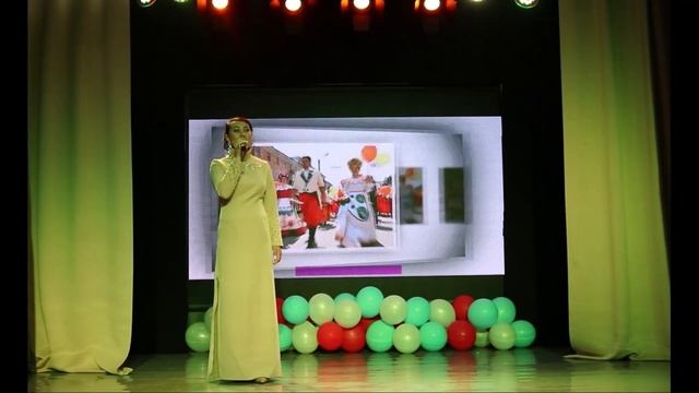 Театр "ДалиТЭ". Онлайн поздравление "Россия - наша Родина!" ко Дню Конституции Российской Федерации смотреть онлайн