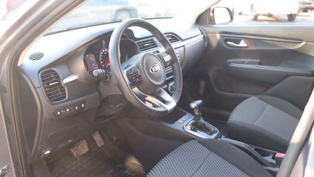 KIA Rio X-Line смотреть онлайн