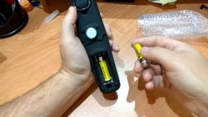 Хороший фонарик с магнитом и крючком из Китая.