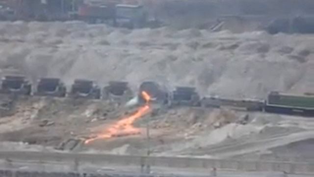 Криворожсталь, вылив шлака - YouTube смотреть онлайн