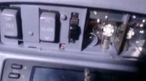 Как снять блок управления люком на Toyota Hilux Surf KZN 185/1KZ-TE