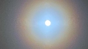 Ореол вокруг луны, 28 ноября 2023 года.