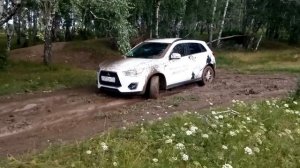 mitsubishi asx выбирается из грязи!