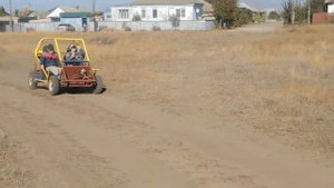 Самодельный мини автомобиль собранный из деталей мотоколяски СМЗ