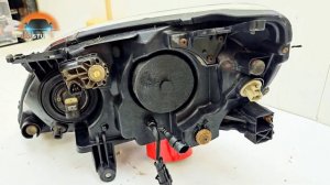 Ford Escape модернизация света фар. Светодиодные фары с линзами.