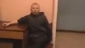 Пьяный малой в милиции на допросе