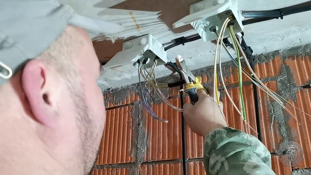 Новая электропроводка в квартире. г. Владимир. Электромонтаж 1 этап. Монтаж в реальном времени.