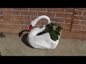 Вазон для цветов из бетона своими руками - Лебедь.