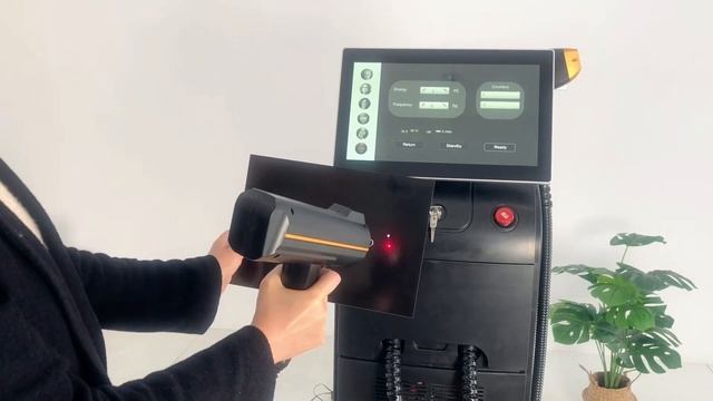 Диодный лазер Dyas808 с двумя манипулами