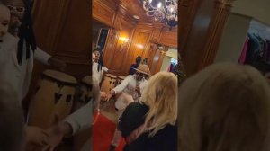 День рождения Аники Керимовой ) зажигательный вечер . Nosa .флешмоб с гостями . Кавергруппа