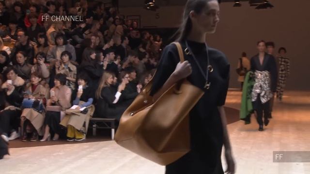 Celine | Fall Winter 2017/2018 Full Fashion Show | Exclusive смотреть онлайн