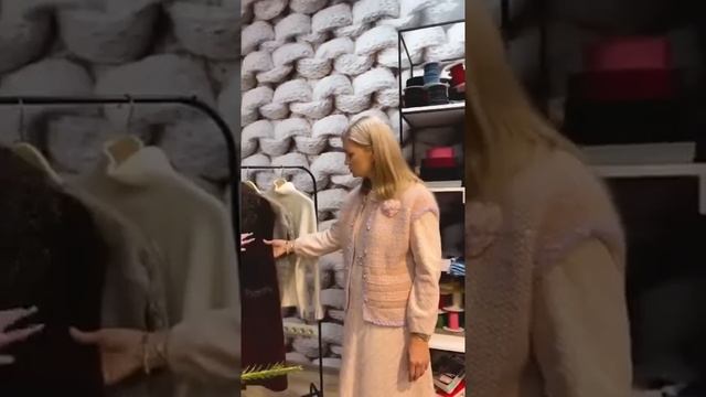 Стильный жилет спицами.? В гостях у Wooly Елена смотреть онлайн