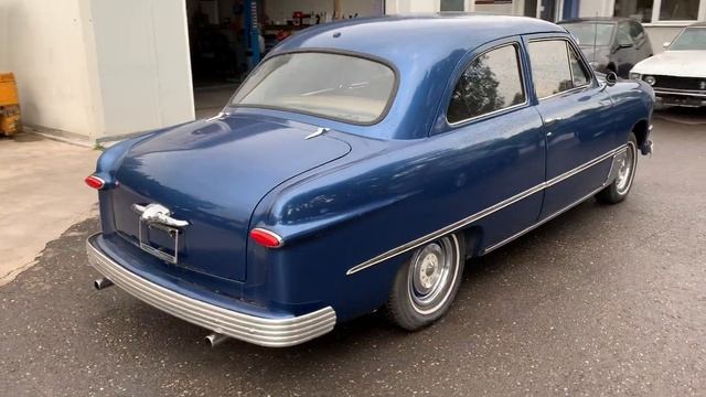 Ford Shoebox Custom 1949 150 PS смотреть онлайн