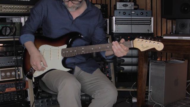 Audio Comparison: Fender AM Original 60's Stratocaster vs Fender AM Pro Stratocaster смотреть онлайн