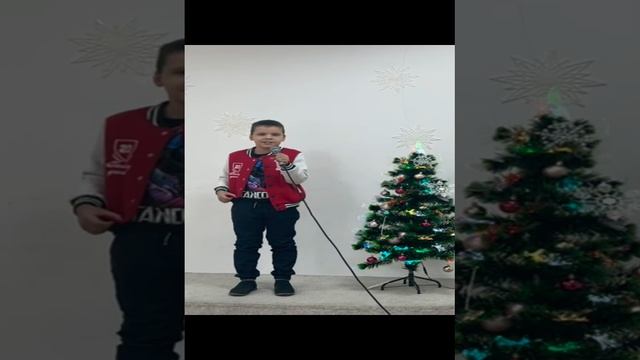 Песни в исполнении Платона про чебурашку